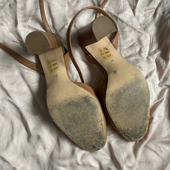 cross strap heels - Picture 4 of 5